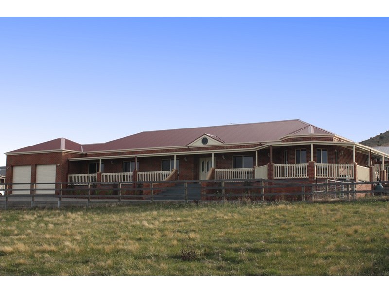 4 View Terrace, Sunbury VIC 3429