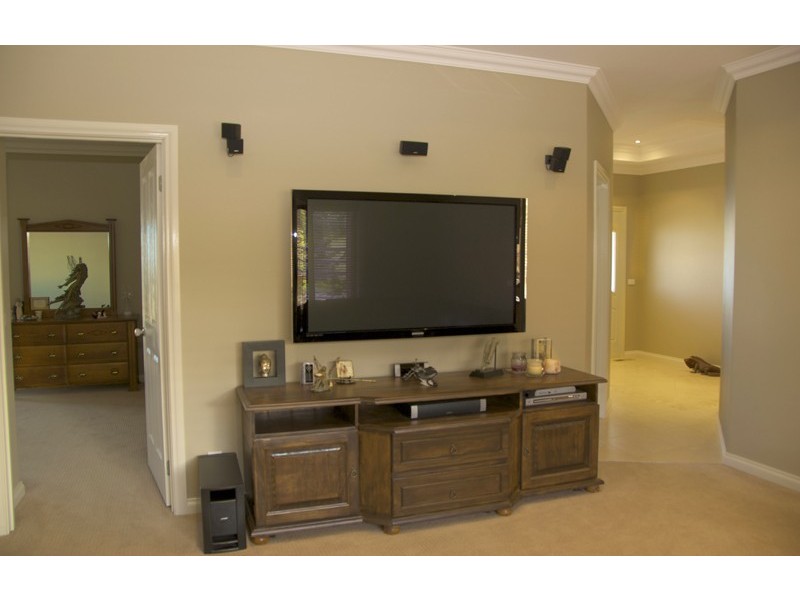 4 View Terrace, Sunbury VIC 3429