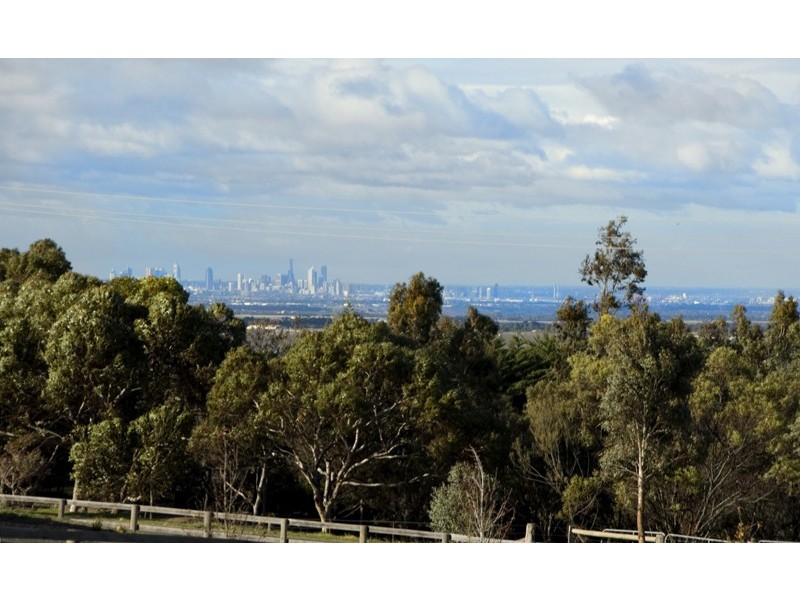 4 View Terrace, Sunbury VIC 3429