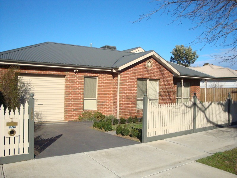 1/155 O’Shanassy Street, Sunbury VIC 3429