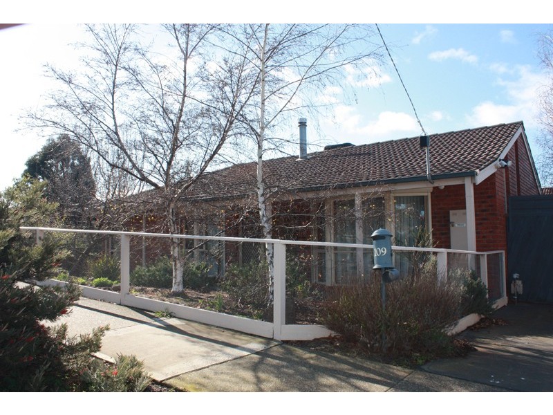 109 Melba Avenue, Sunbury VIC 3429
