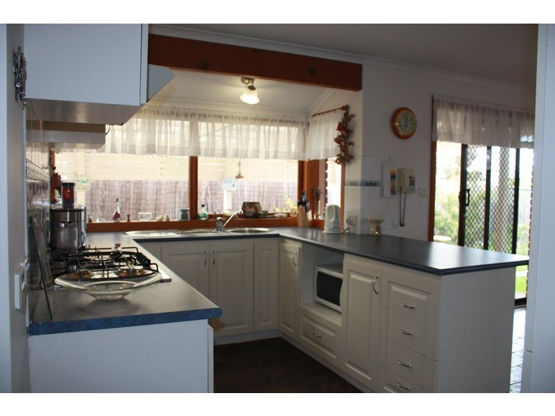 109 Melba Avenue, Sunbury VIC 3429