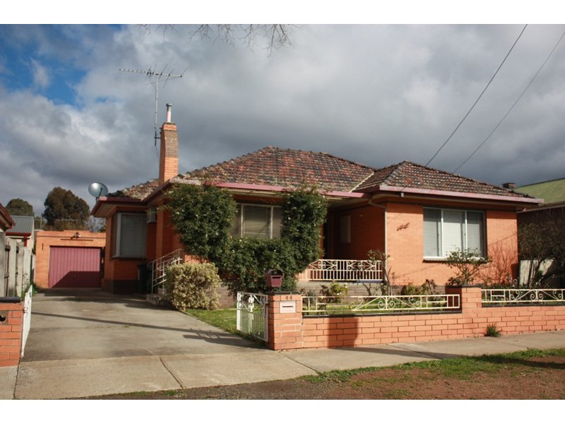 44 Station Street, Sunbury VIC 3429