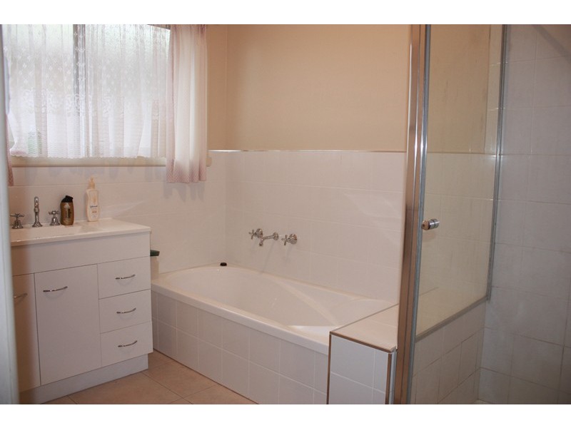 44 Station Street, Sunbury VIC 3429