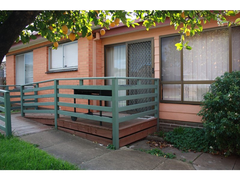 44 Station Street, Sunbury VIC 3429