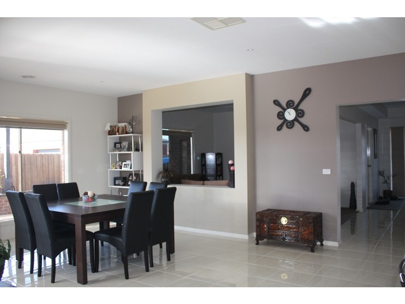 4 Sweep Court, Sunbury VIC 3429