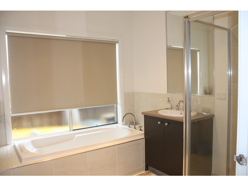 4 Sweep Court, Sunbury VIC 3429