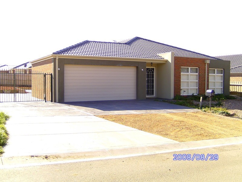 17 Baggygreen Street, Sunbury VIC 3429