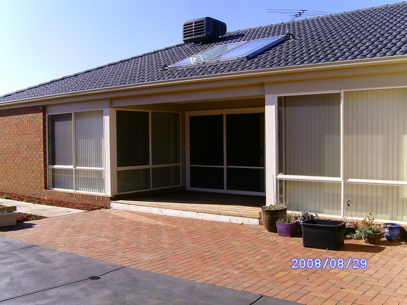 17 Baggygreen Street, Sunbury VIC 3429