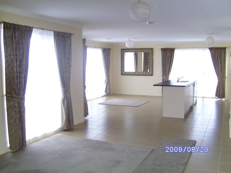 2 Ironbark Drive, Sunbury VIC 3429