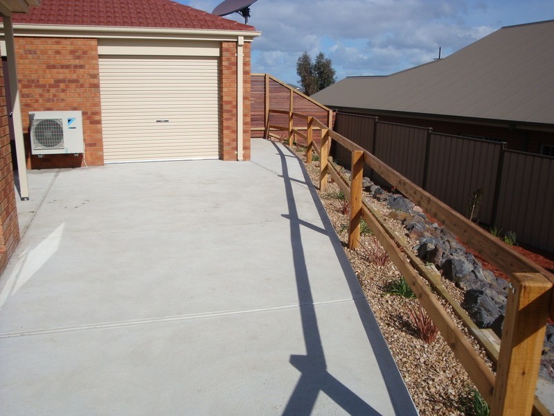 2 Ironbark Drive, Sunbury VIC 3429