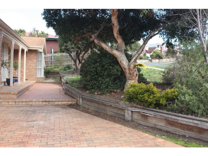 35 Fullbrook Drive, Sunbury VIC 3429