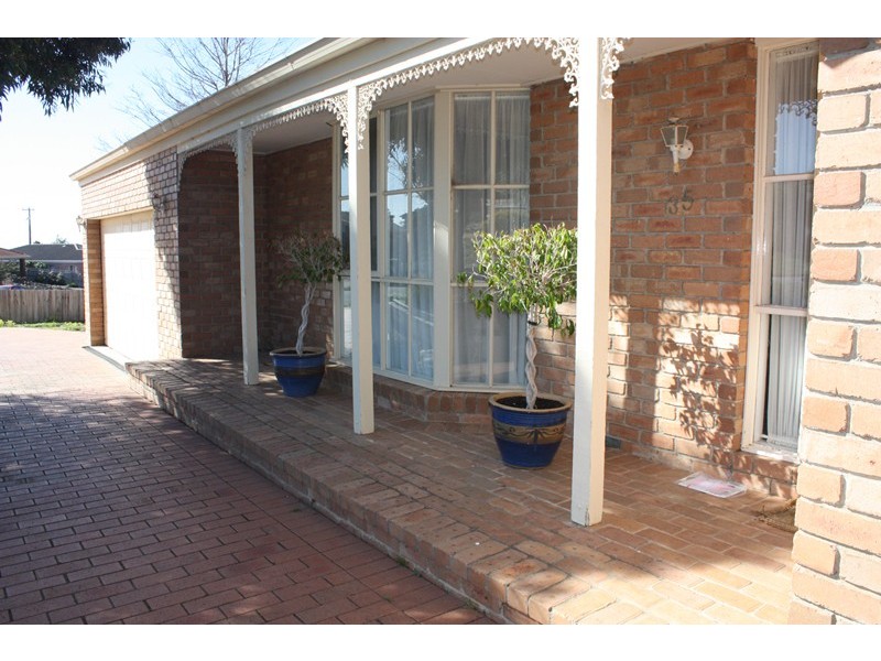 35 Fullbrook Drive, Sunbury VIC 3429