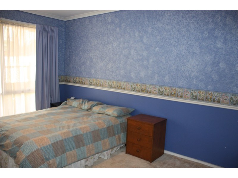 35 Fullbrook Drive, Sunbury VIC 3429