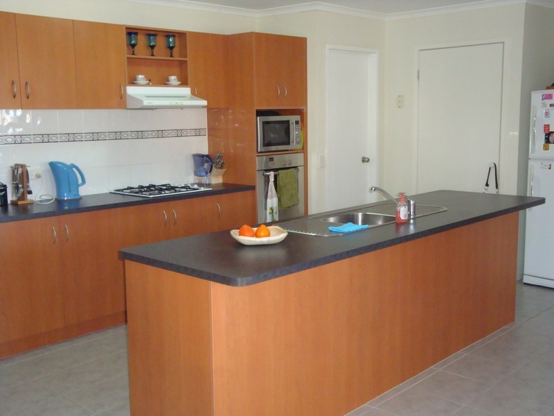7 Yallop Crescent, Sunbury VIC 3429