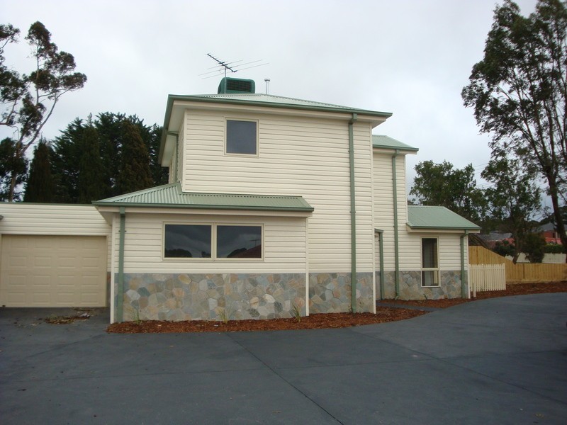 1/141 Reservoir Road, Sunbury VIC 3429