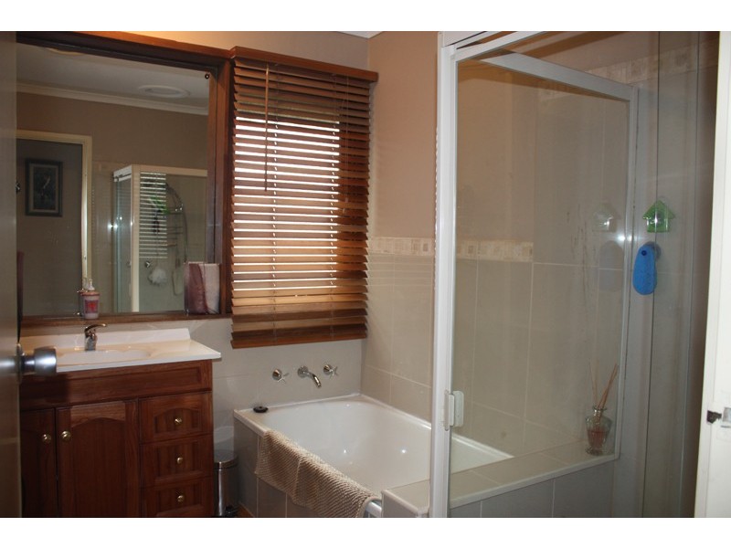 13 McCubbin Court, Sunbury VIC 3429