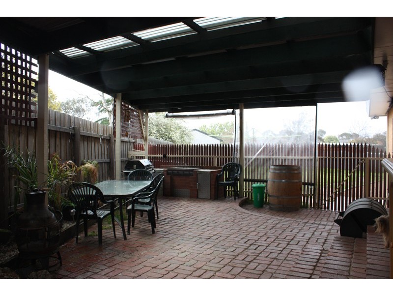 13 McCubbin Court, Sunbury VIC 3429