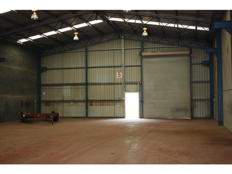 2/14 McDougall Road, Sunbury VIC 3429