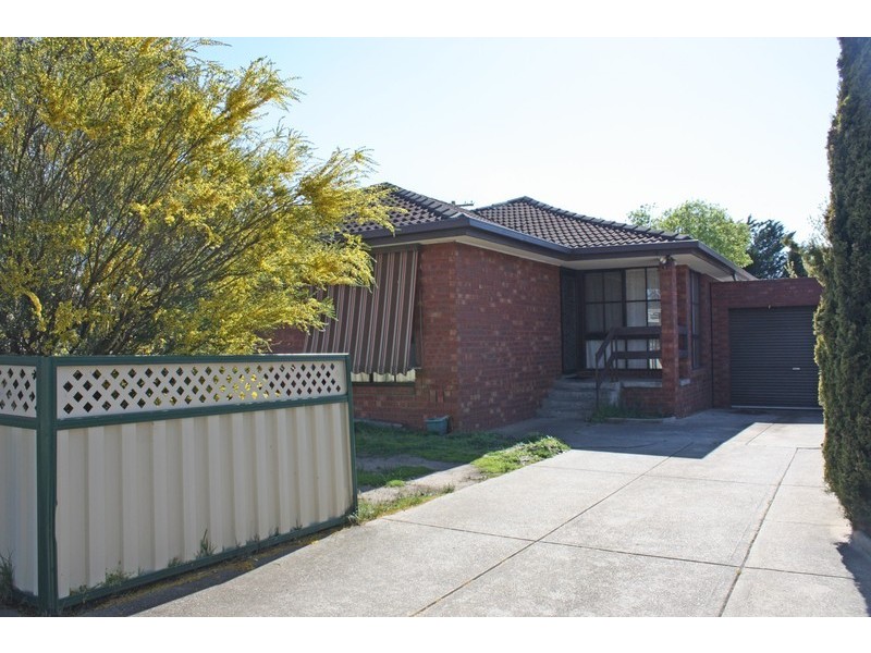 24 Heysen Drive, Sunbury VIC 3429