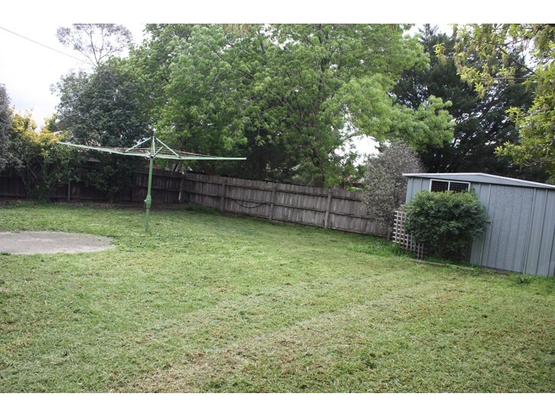 24 Heysen Drive, Sunbury VIC 3429