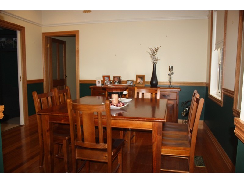 2 Westall Close, Sunbury VIC 3429