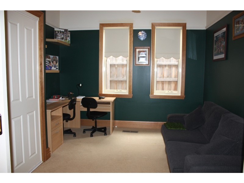 2 Westall Close, Sunbury VIC 3429