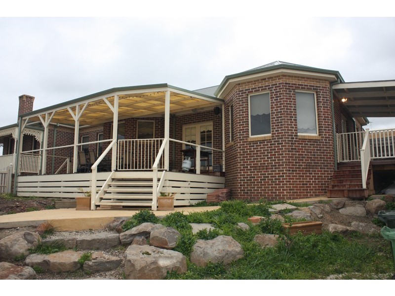 2 Westall Close, Sunbury VIC 3429