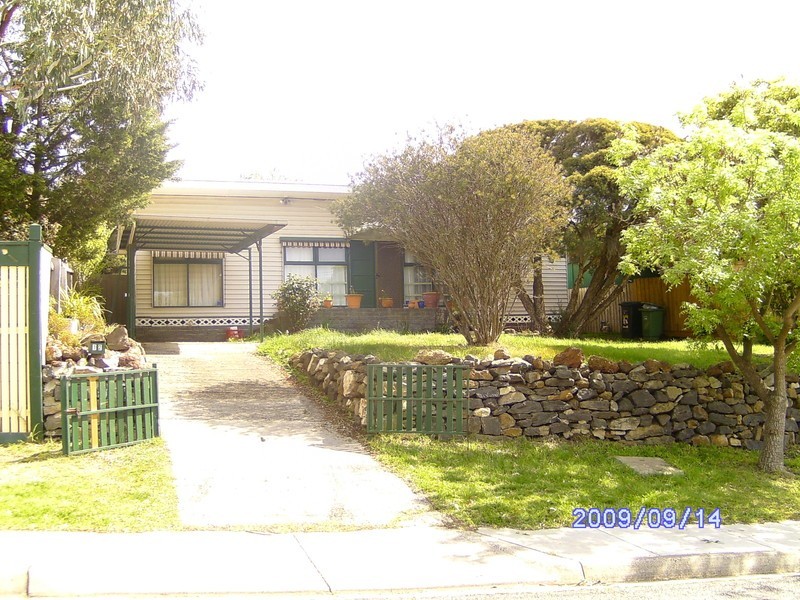 12 Sturt Street, Sunbury VIC 3429