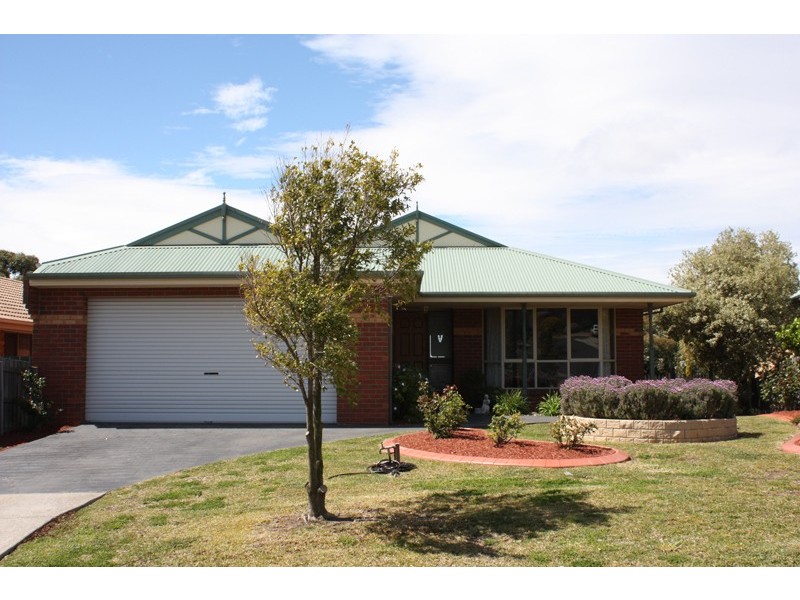 5 Rees Road, Sunbury VIC 3429