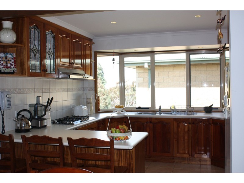 5 Rees Road, Sunbury VIC 3429