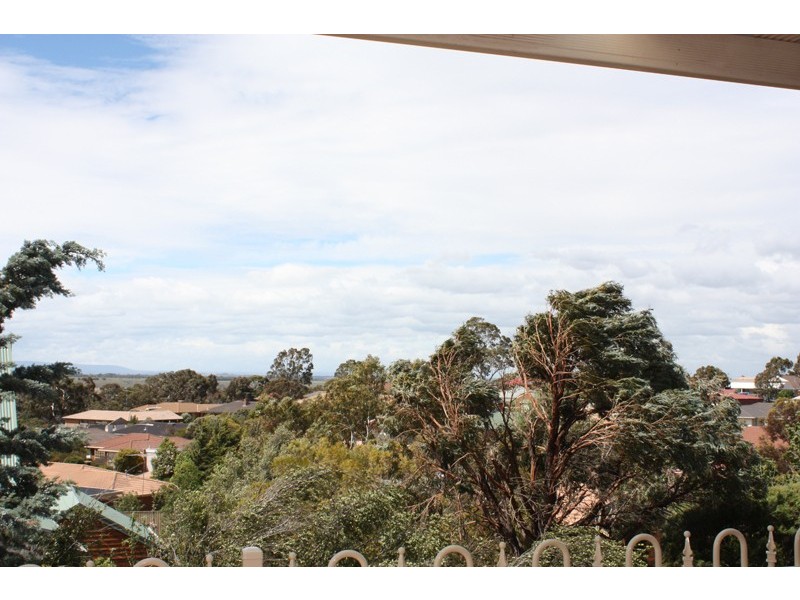 5 Rees Road, Sunbury VIC 3429