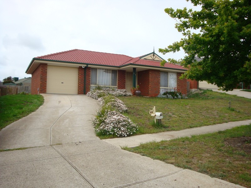 31 Belleview Drive, Sunbury VIC 3429