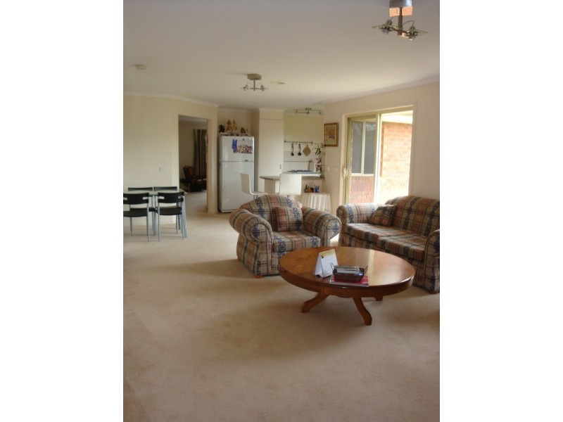 31 Belleview Drive, Sunbury VIC 3429