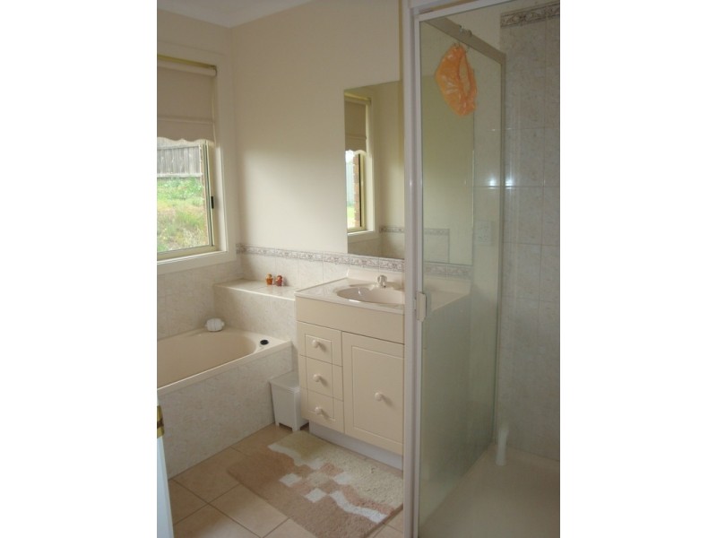 31 Belleview Drive, Sunbury VIC 3429