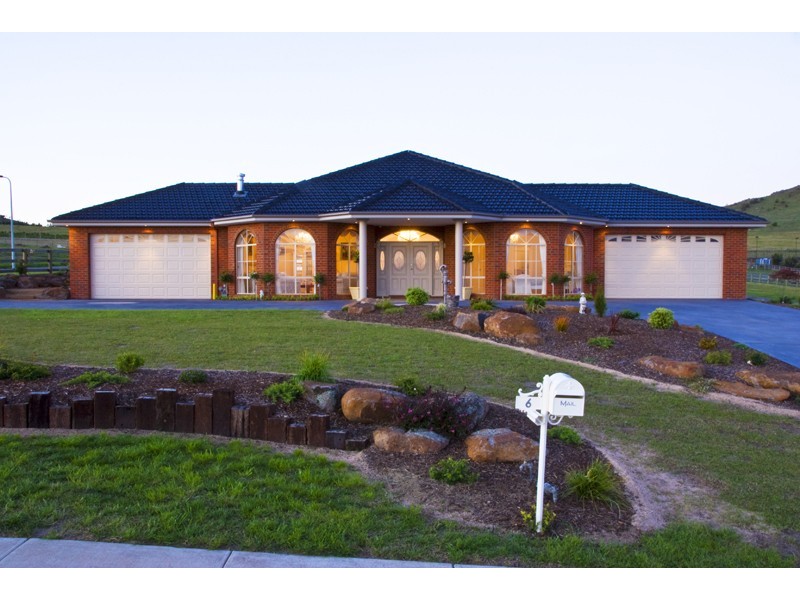 6 Panoramic Place, Sunbury VIC 3429