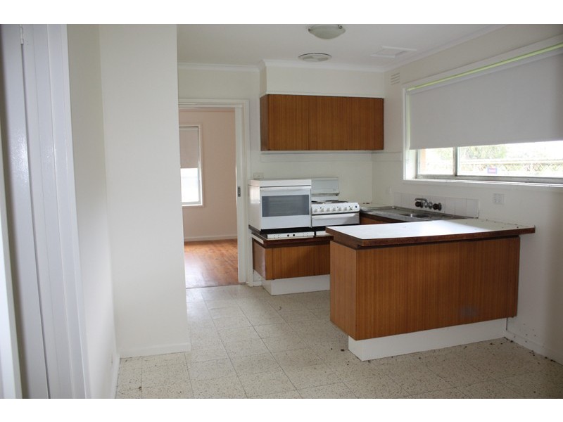 2 McCubbin Court, Sunbury VIC 3429