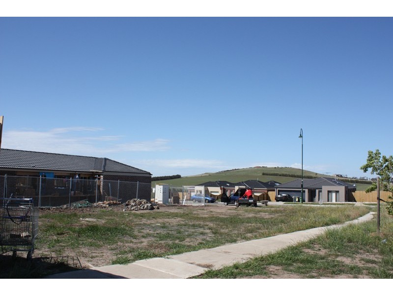 55 Burge Drive, Sunbury VIC 3429