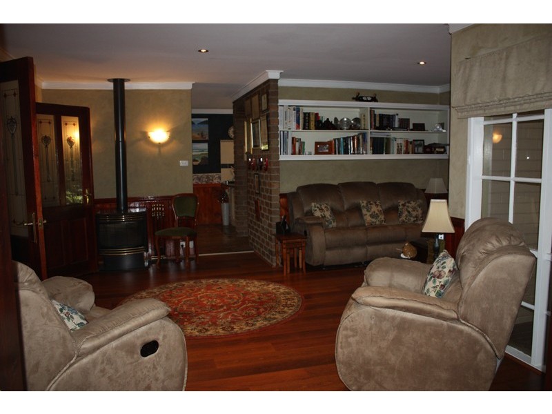 6 Heysen Drive, Sunbury VIC 3429