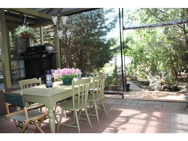 6 Heysen Drive, Sunbury VIC 3429