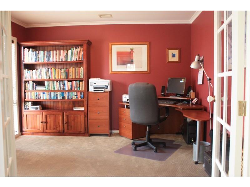 55 Yellowgum Boulevard, Sunbury VIC 3429