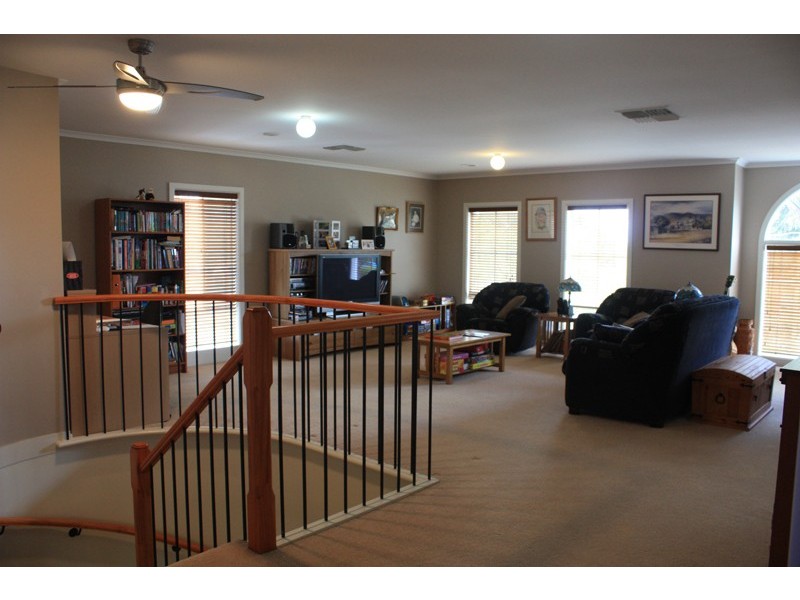 55 Yellowgum Boulevard, Sunbury VIC 3429