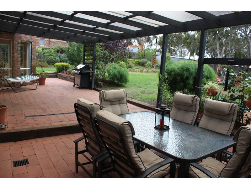 55 Yellowgum Boulevard, Sunbury VIC 3429