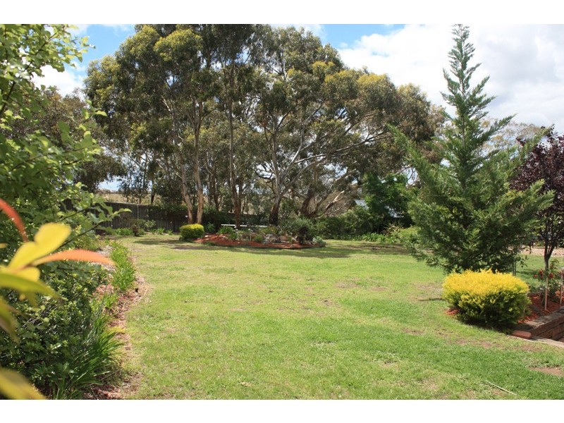 55 Yellowgum Boulevard, Sunbury VIC 3429