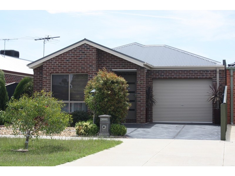64 Charter Road, Sunbury VIC 3429