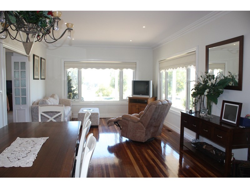 66 The Skyline, Sunbury VIC 3429