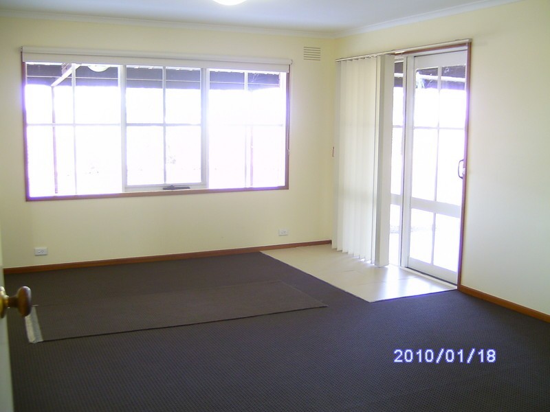 100 Watsons Road, Sunbury VIC 3429