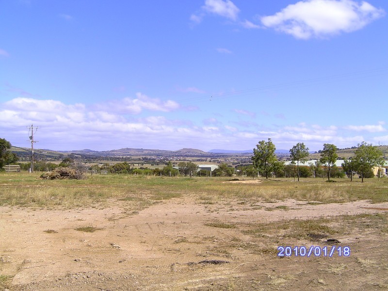 100 Watsons Road, Sunbury VIC 3429