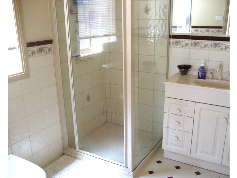 34 Shields Street, Sunbury VIC 3429