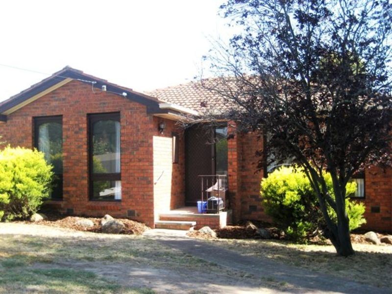 14 Fraser Court, Sunbury VIC 3429